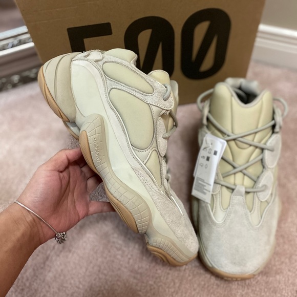 (SOLD)Authentic men’s Yeezy 500 - size 11 - Picture 2 of 9